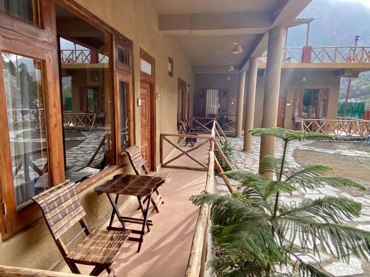 Shivadya Tirthan - Tirthan Valley Banjār Exteriör bild