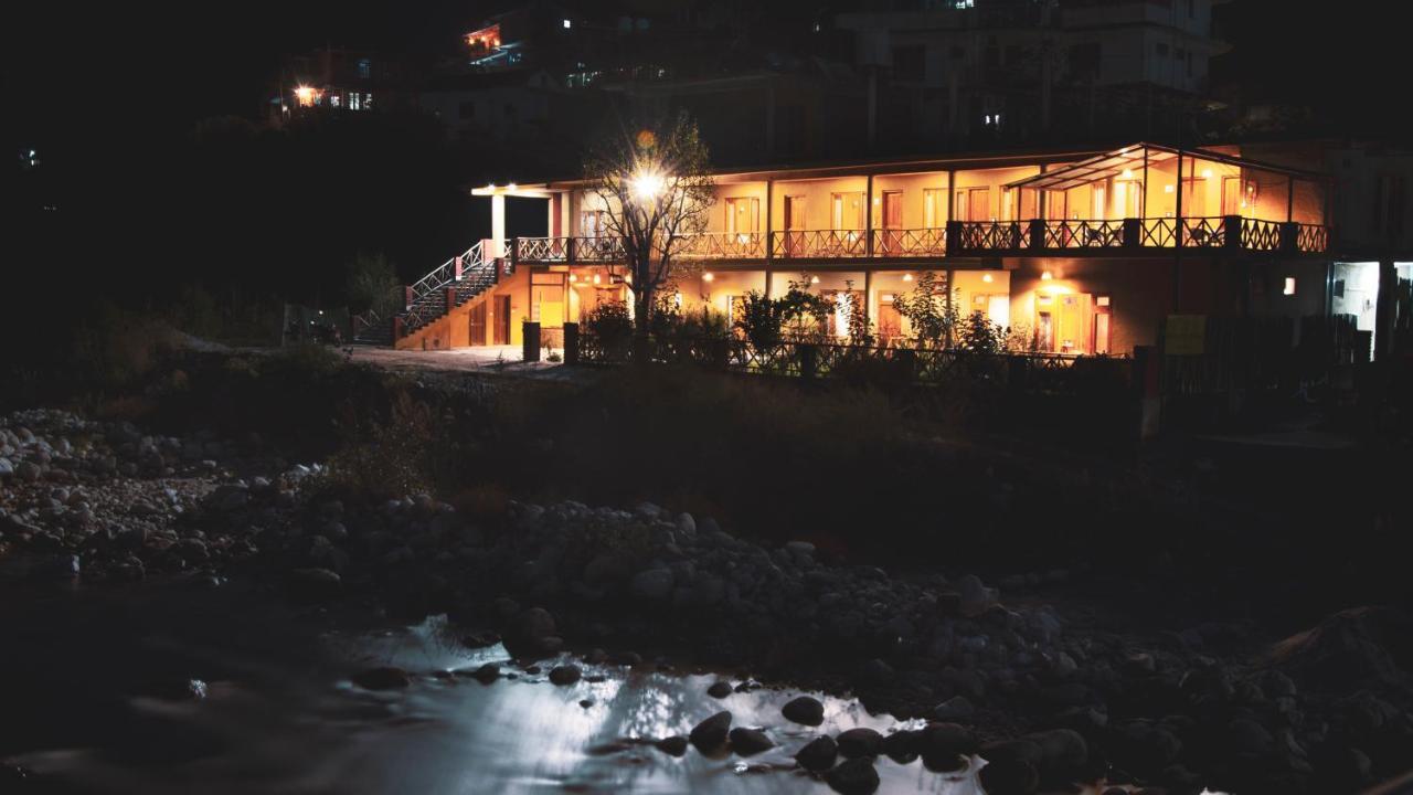 Shivadya Tirthan - Tirthan Valley Banjār Exteriör bild